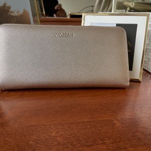 Woman’s wallet